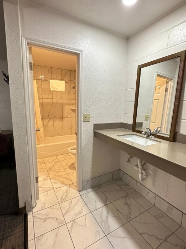 Llano Motel image 10