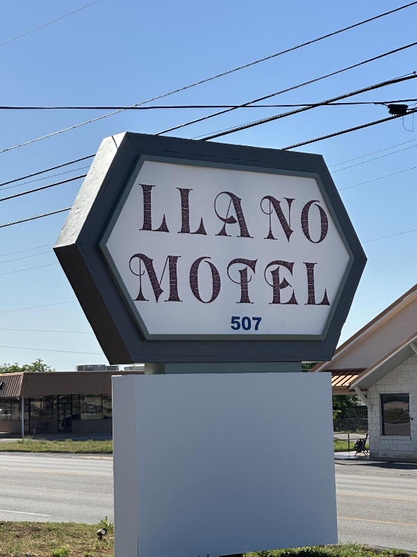 Llano Motel image 4