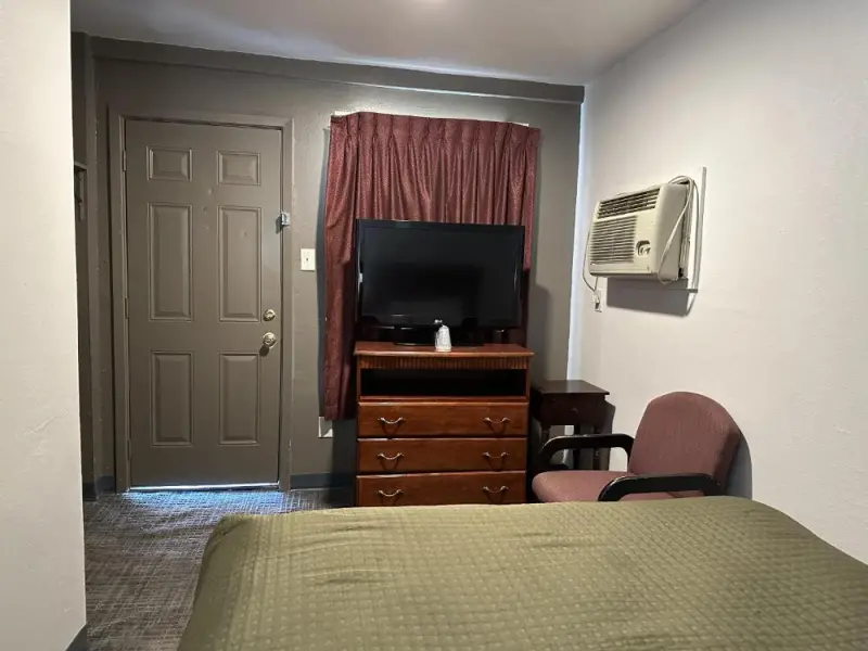 Small Single Room